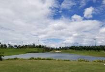 하늘 푸르른 탄손녓 골프장