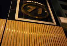 호치민 로컬 가라오케 71 Nha hang 71