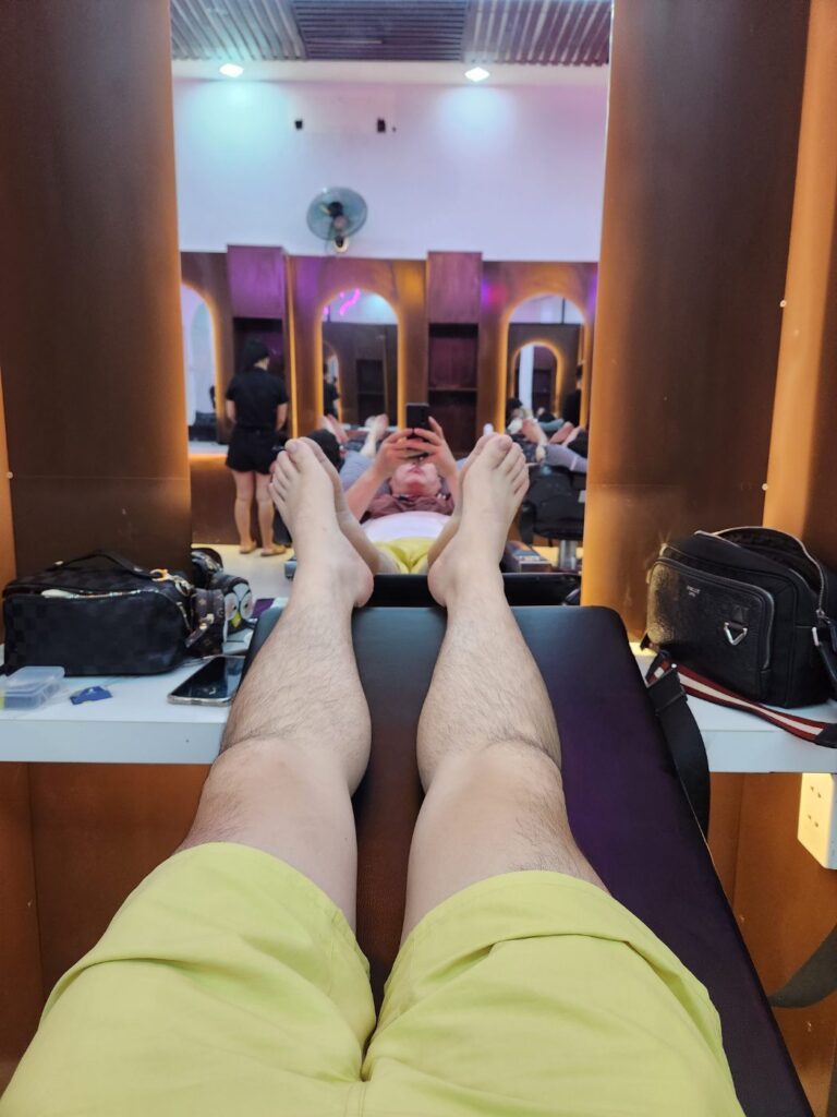 다낭 마사지 - 호치민엔 황제 다낭엔 제일 이발관