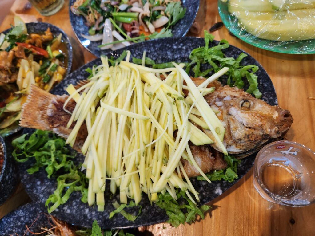 다낭 맛집 | 싸고 맛있는 해산물 식당 Quan KHANH 꽌 칸