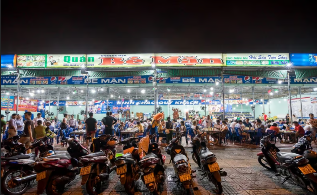 다낭 맛집 5위 베만 - 미케 비치가 보이는 미슐랭 선정 프리미엄 해산물 레스토랑 